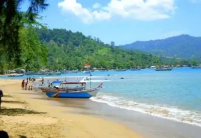 Pantai Carolina: Sebuah Pesona Alam di Sulawesi Utara