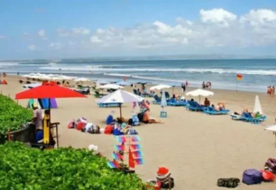 Pantai Seminyak: Pesona Pantai yang Memikat di Bali