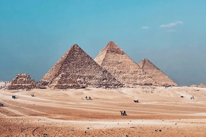Fakta Luar Biasa Tentang Piramida Giza